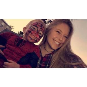 Meet your Posher, Amber